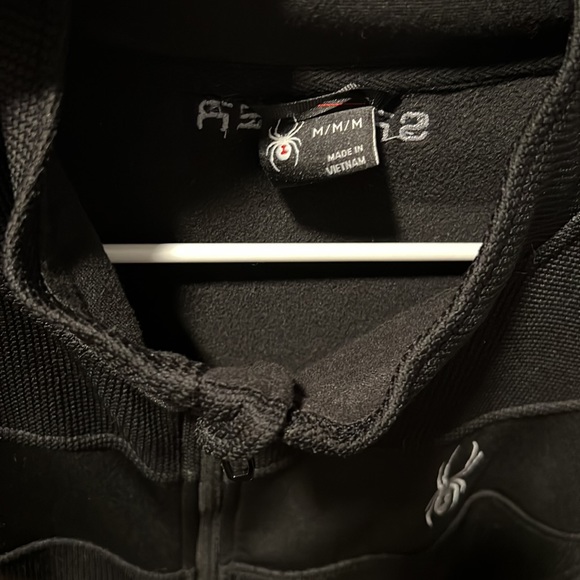 Spyder men’s Medium zip down black jacket. Only worn once! - Picture 4 of 4